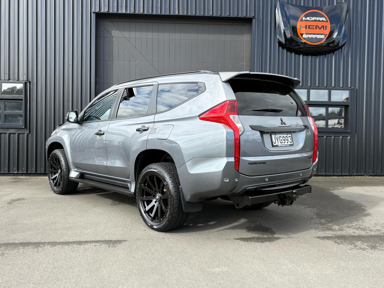 2016 Mitsubishi Pajero Sport