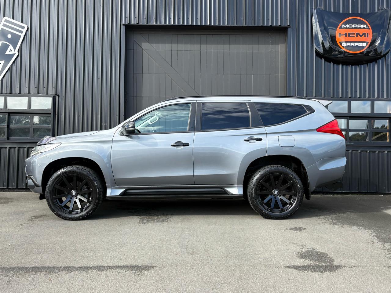 2016 Mitsubishi Pajero Sport