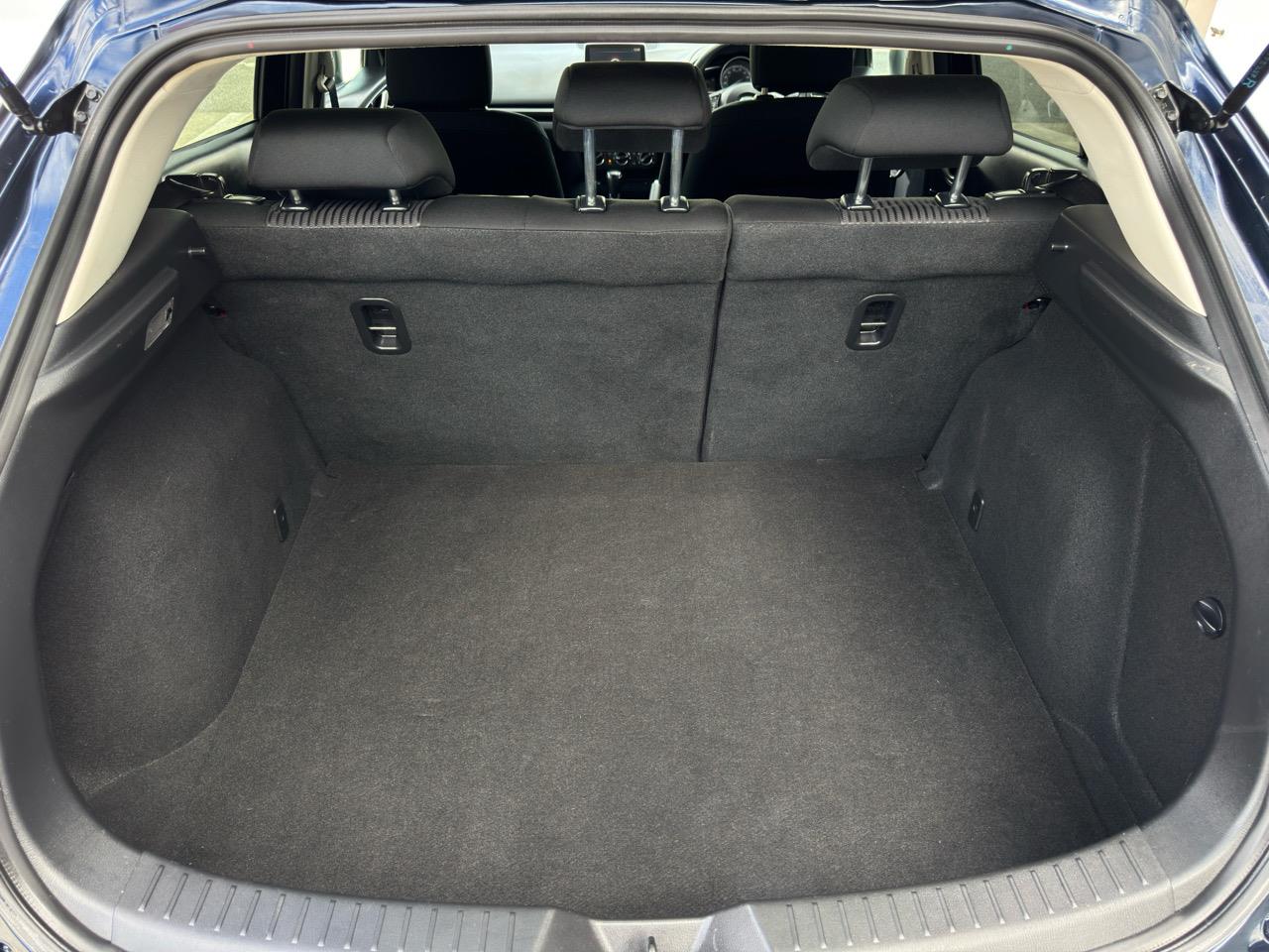 2013 Mazda Axela