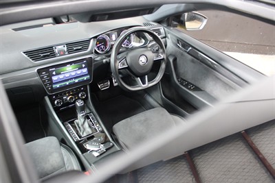 2018 Skoda Superb - Thumbnail