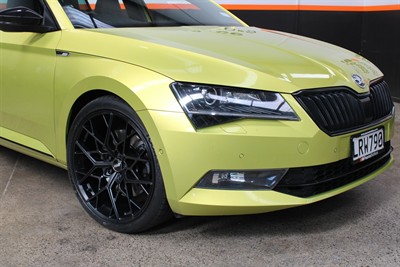 2018 Skoda Superb - Thumbnail