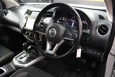 2022 Nissan Navara - Thumbnail