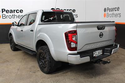 2022 Nissan Navara - Thumbnail