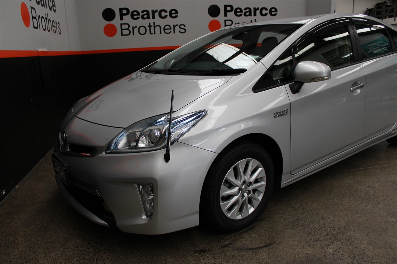 2014 Toyota PRIUS