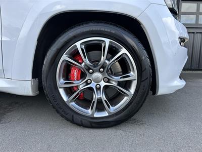 2014 Jeep Grand Cherokee - Thumbnail