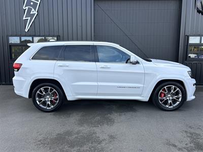 2014 Jeep Grand Cherokee - Thumbnail