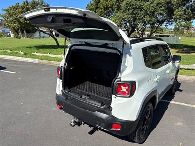 2016 Jeep Renegade - Thumbnail