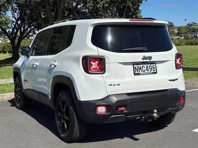 2016 Jeep Renegade - Thumbnail