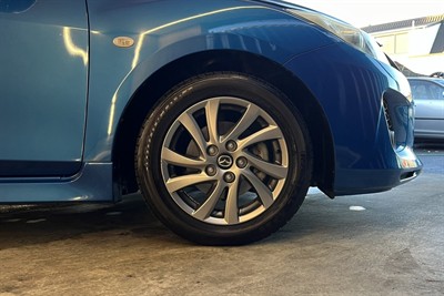 2013 Mazda Axela - Thumbnail