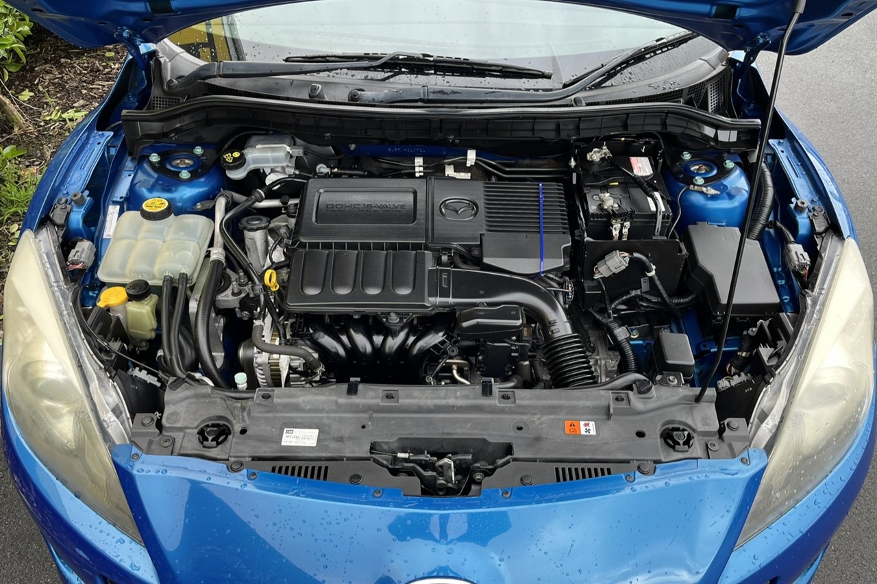 2013 Mazda Axela