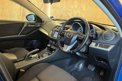 2013 Mazda Axela - Thumbnail