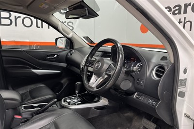 2021 Nissan Navara - Thumbnail
