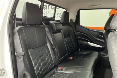 2021 Nissan Navara - Thumbnail