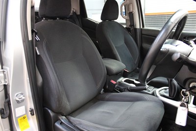 2018 Nissan Navara - Thumbnail