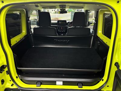 2022 Suzuki Jimny - Thumbnail