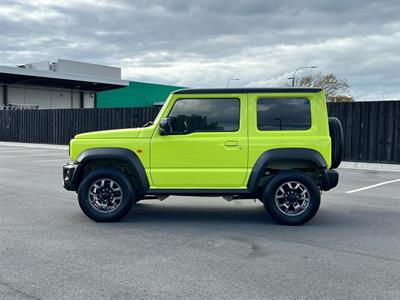 2022 Suzuki Jimny - Thumbnail