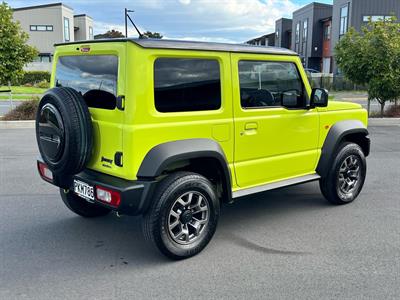 2022 Suzuki Jimny - Thumbnail