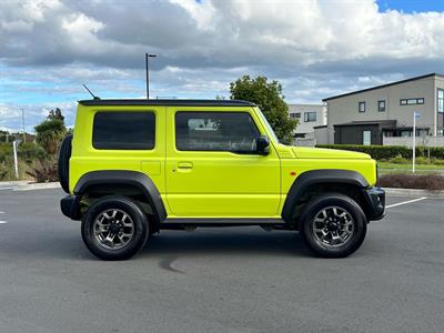 2022 Suzuki Jimny - Thumbnail