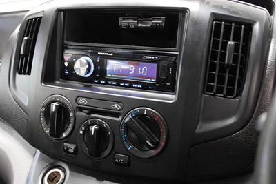 2015 Nissan Nv200 - Thumbnail