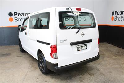 2015 Nissan Nv200 - Thumbnail