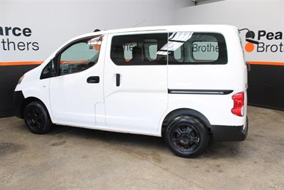 2015 Nissan Nv200 - Thumbnail