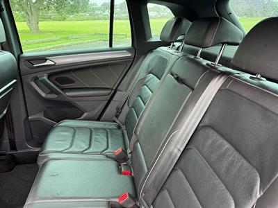 2019 Volkswagen Tiguan - Thumbnail