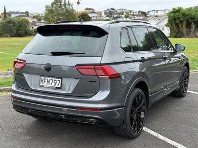 2019 Volkswagen Tiguan - Thumbnail