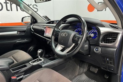 2018 Toyota Hilux - Thumbnail
