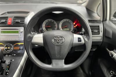 2009 Toyota Auris - Thumbnail