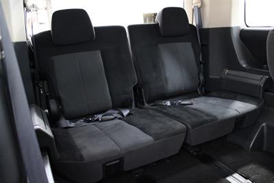 2011 Mitsubishi Delica - Thumbnail