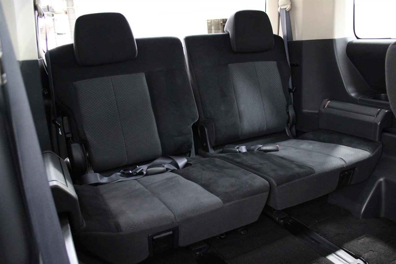 2011 Mitsubishi Delica