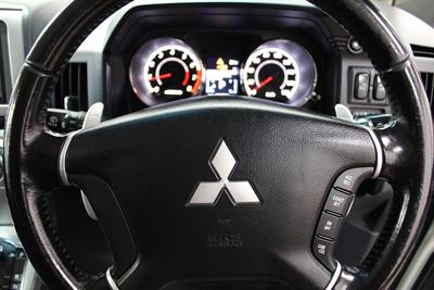 2011 Mitsubishi Delica - Thumbnail