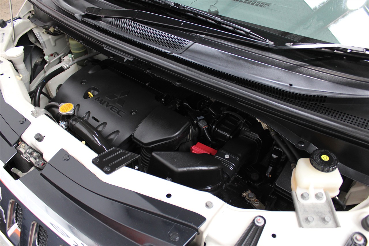 2011 Mitsubishi Delica