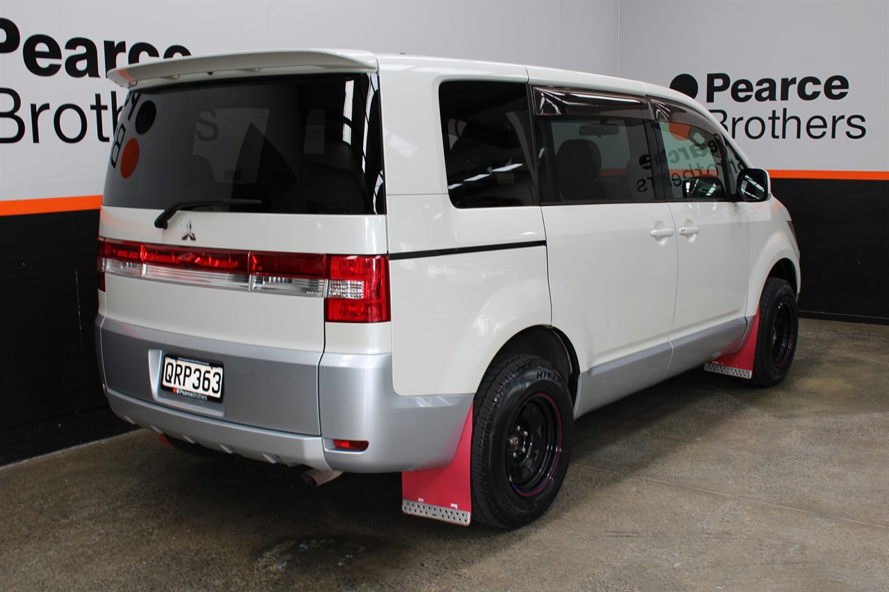2011 Mitsubishi Delica