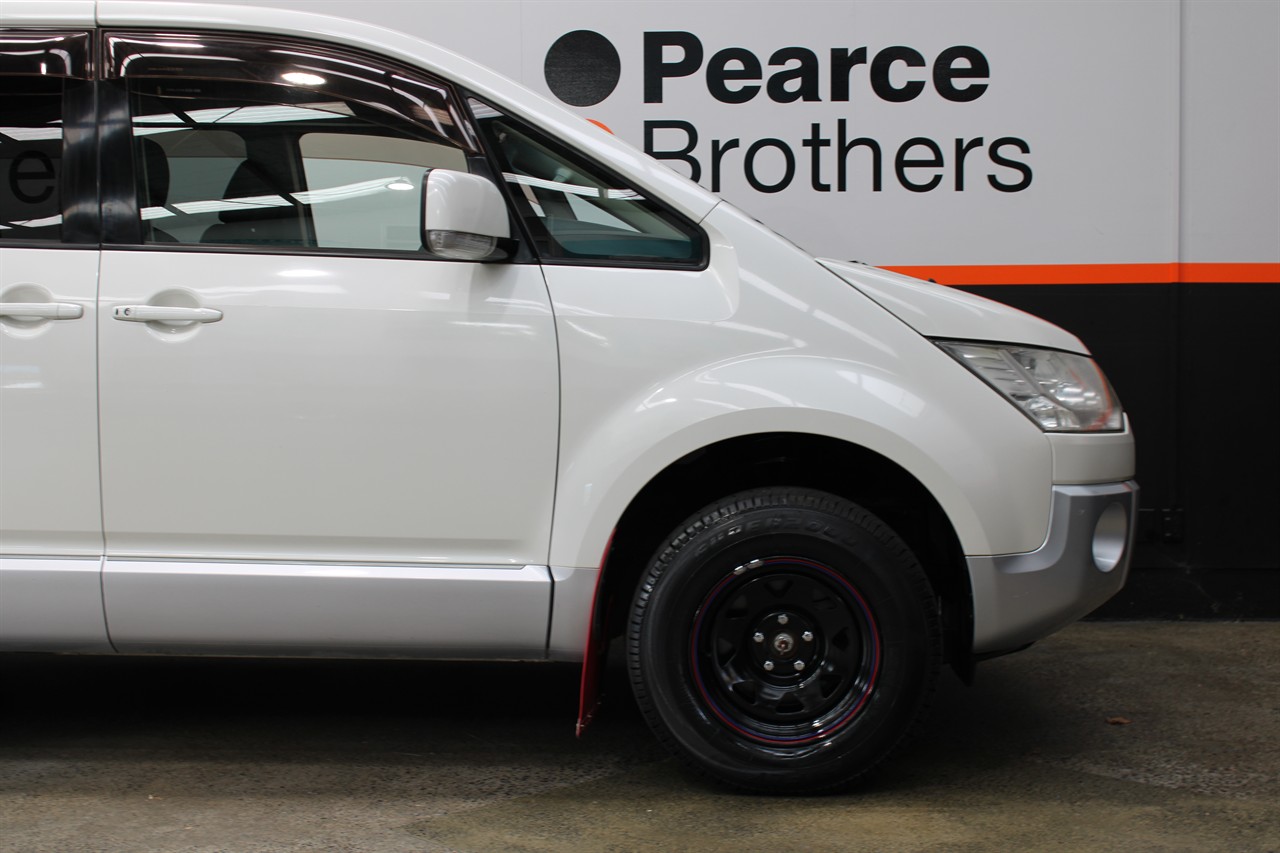 2011 Mitsubishi Delica