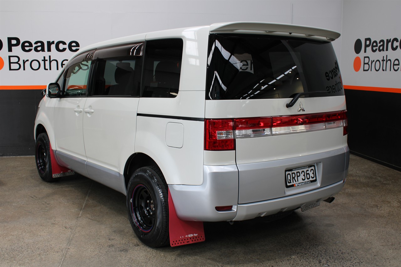 2011 Mitsubishi Delica