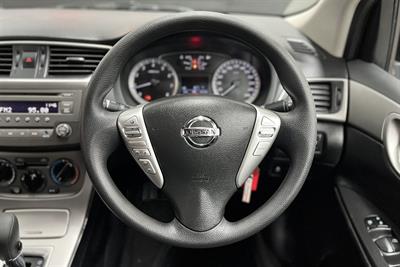 2013 Nissan Pulsar - Thumbnail