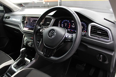 2021 Volkswagen T-Roc - Thumbnail