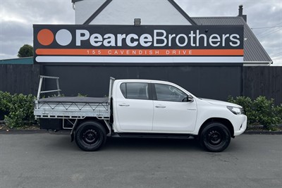 2016 Toyota Hilux - Thumbnail