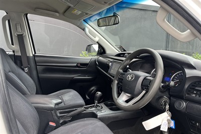 2016 Toyota Hilux - Thumbnail