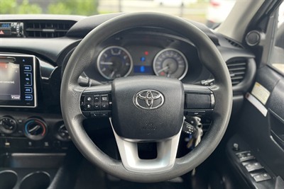 2016 Toyota Hilux - Thumbnail