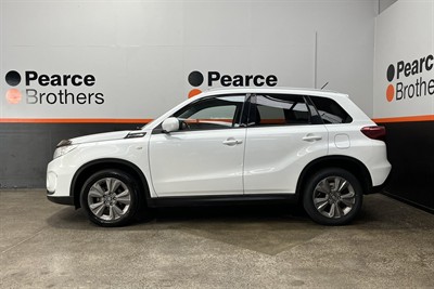 2020 Suzuki Vitara - Thumbnail