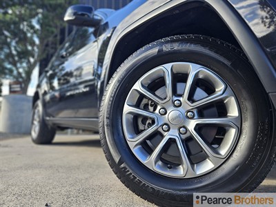 2015 Jeep GRAND CHEROKEE - Thumbnail