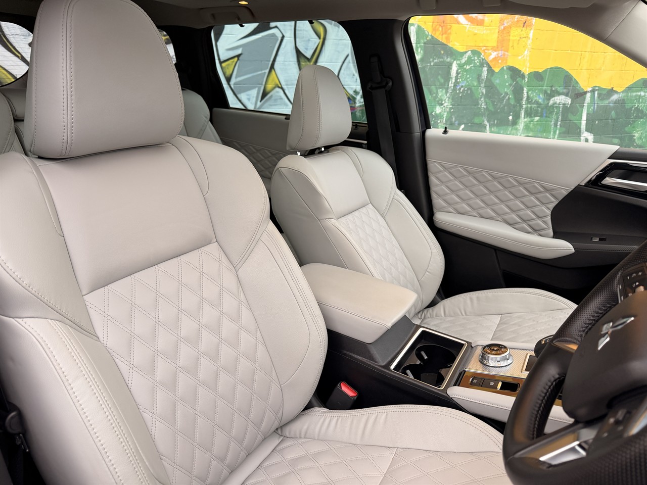 2023 Mitsubishi Outlander