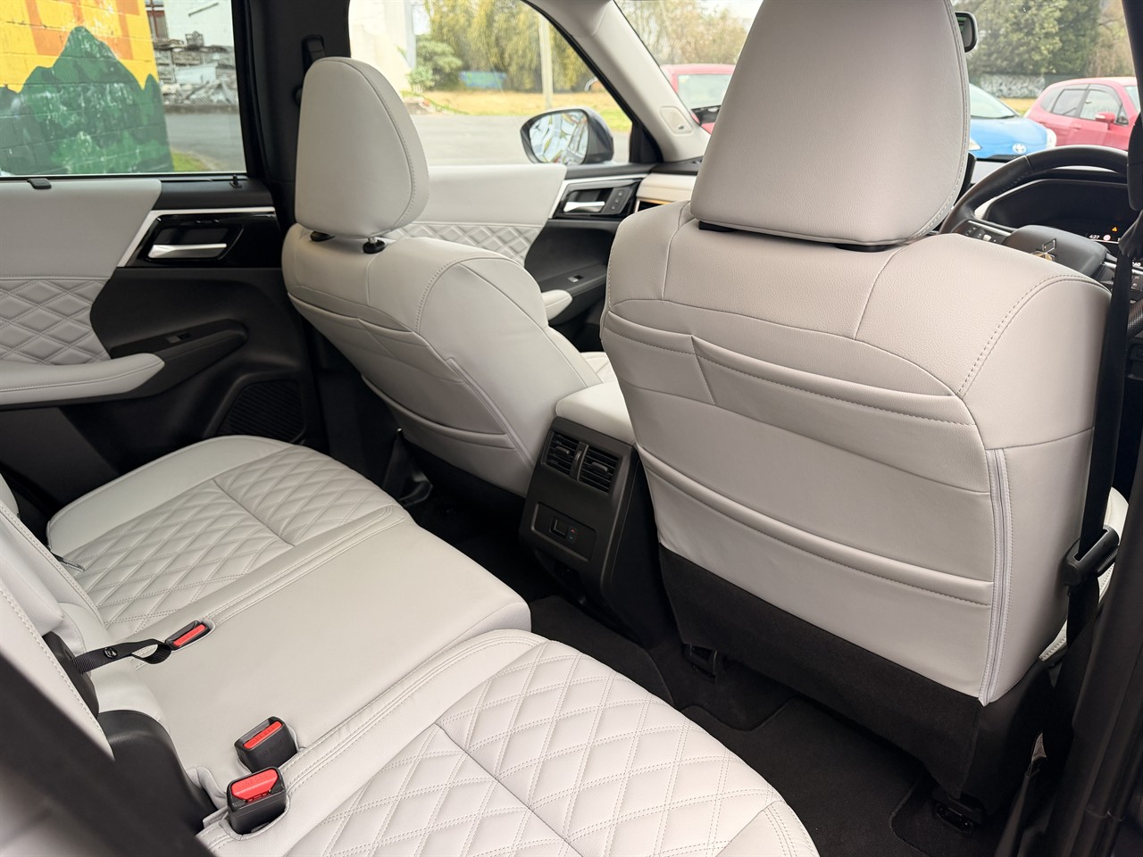 2023 Mitsubishi Outlander