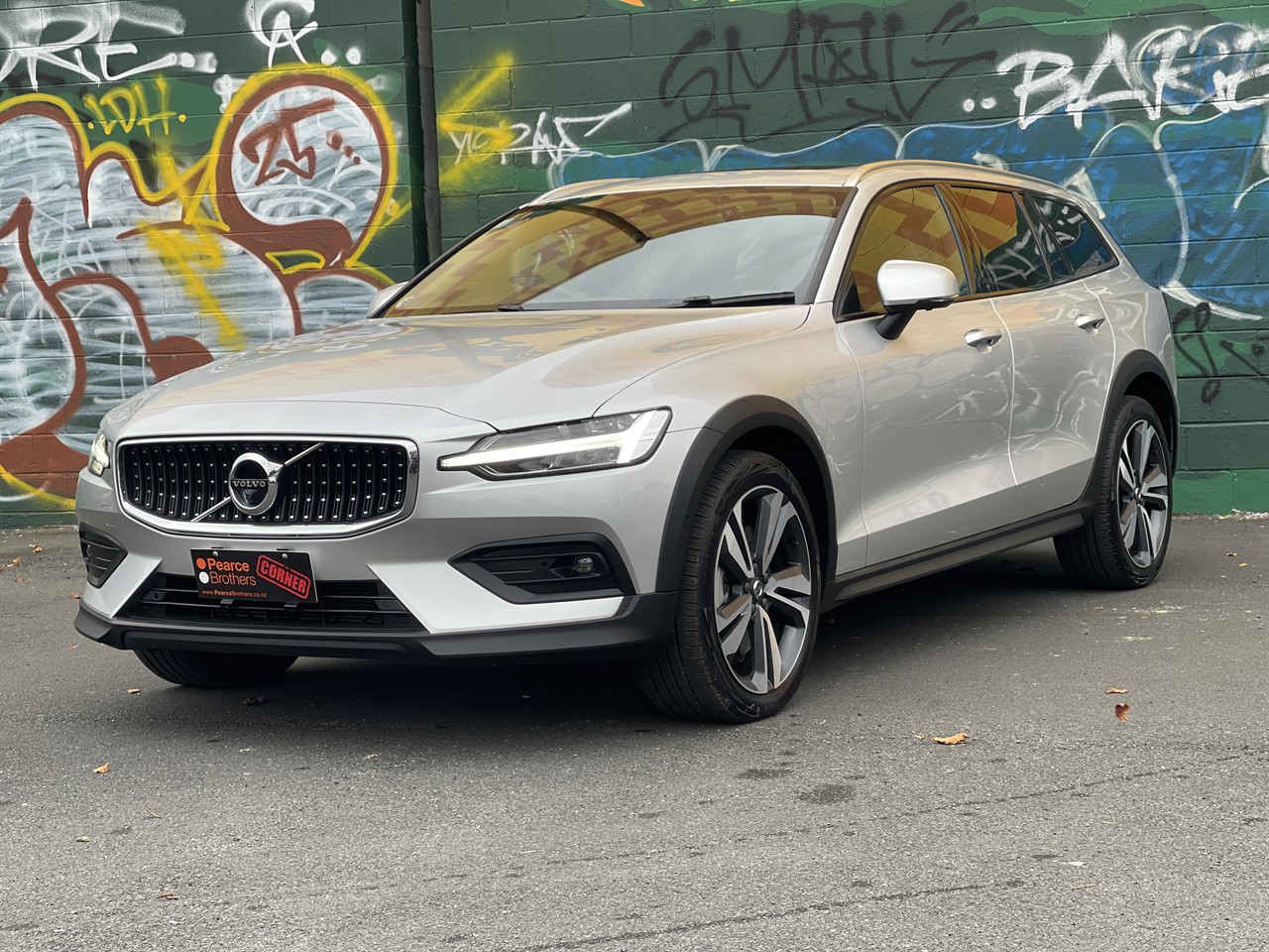 2022 Volvo V60