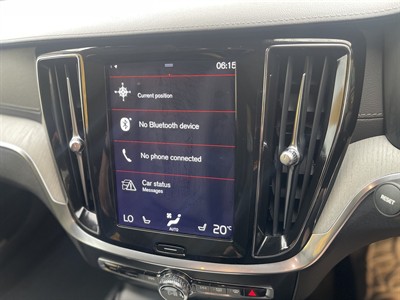 2022 Volvo V60 - Thumbnail