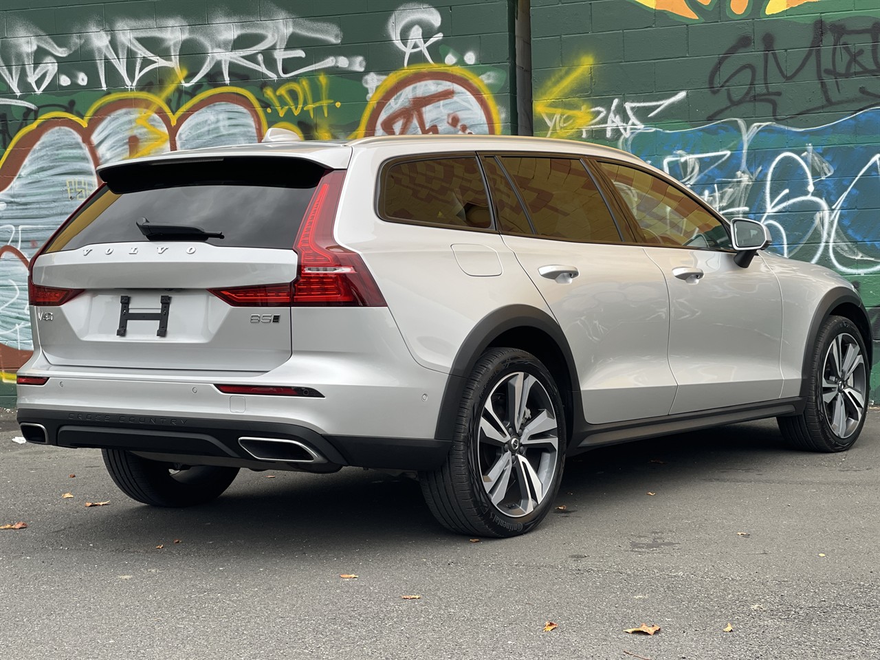 2022 Volvo V60