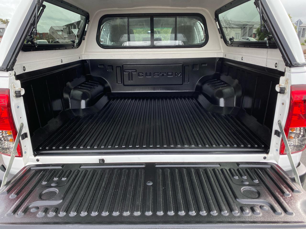 2017 Toyota Hilux