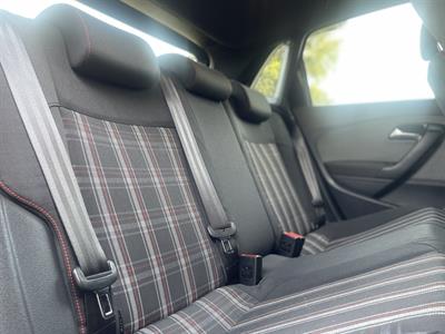 2012 Volkswagen Polo - Thumbnail